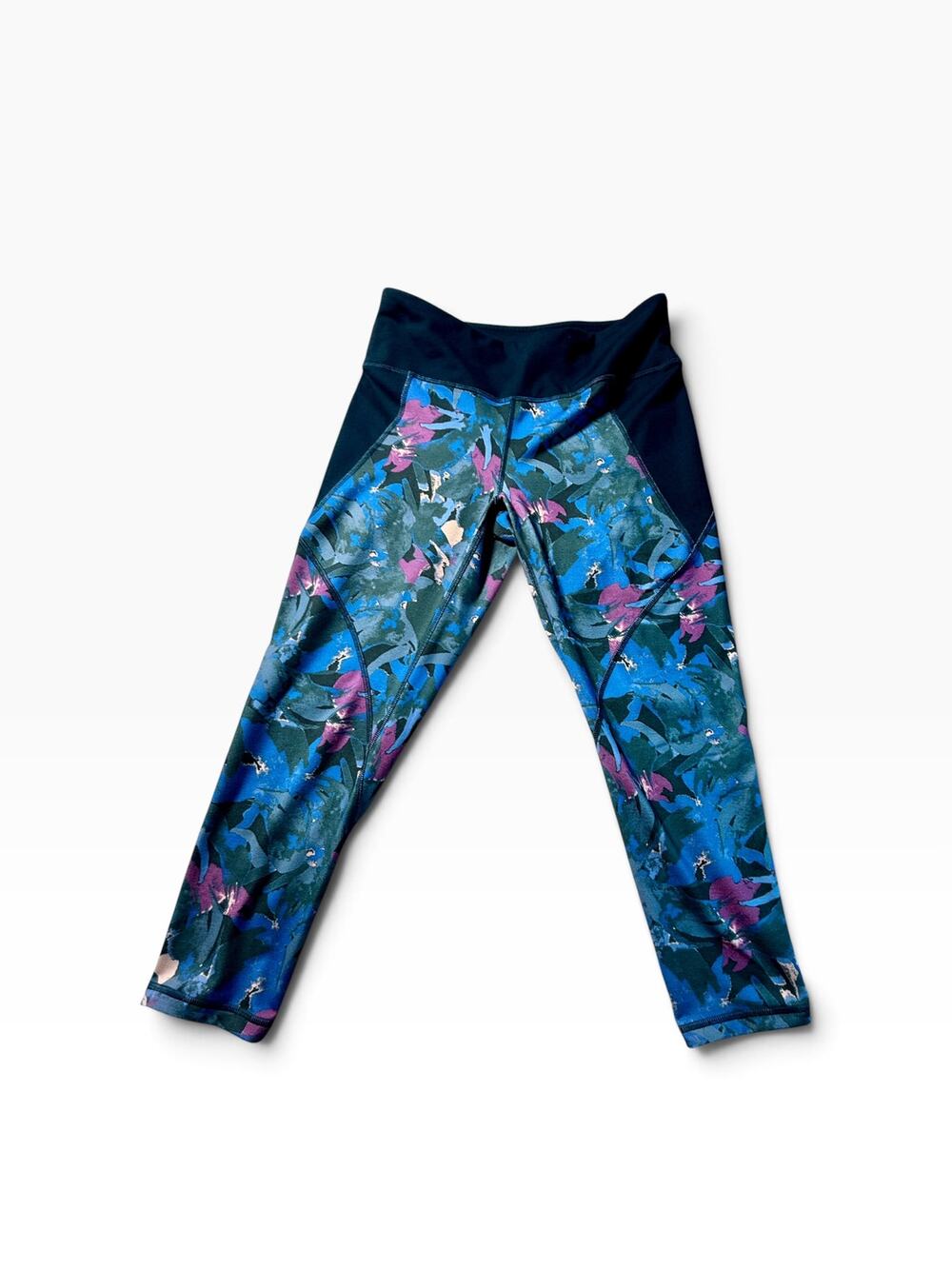 Patagonia Centered Crops Leggings Women’s M Rain Fern Smolder Blue Floral 21917